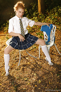 Scarlett Foxett Confidently Showcases Her Excellent Assets In A Outdoor Shoot